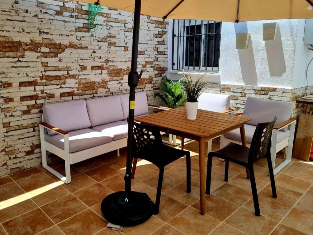La Casa Junto Al Sendero Del Rio & Piscina # Aire Acondicionado Villa Los Romeros Bagian luar foto